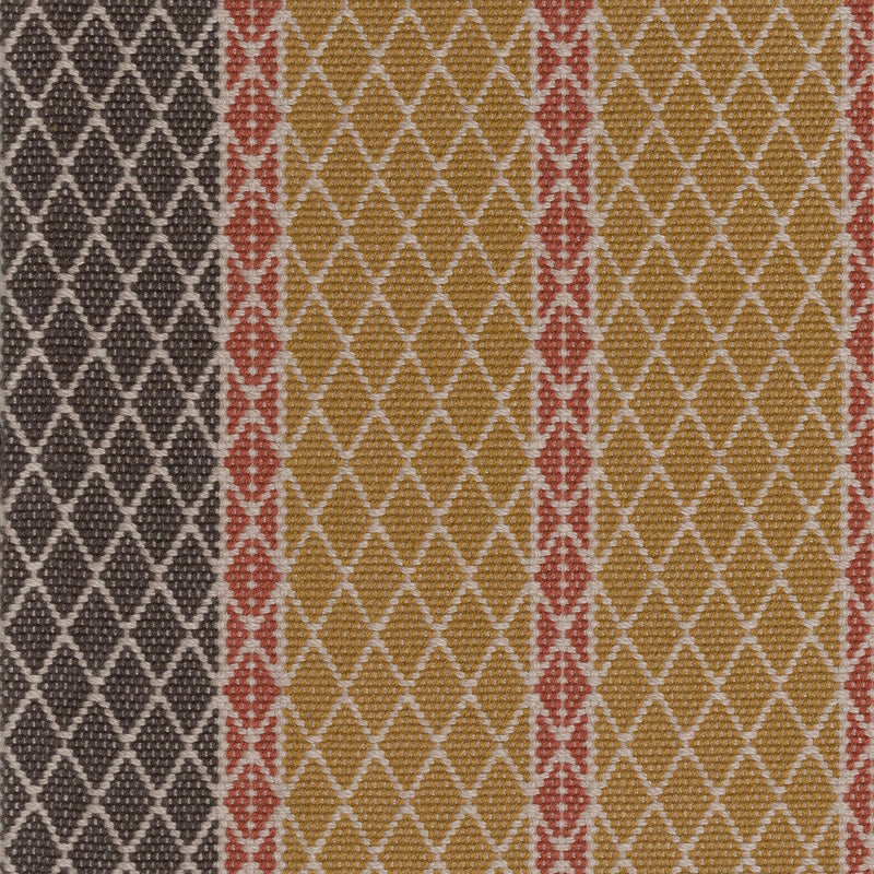 Diamond flatweave runner design in tan and red